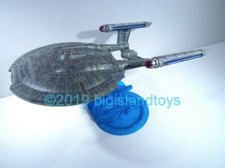 Star Trek Uss Enterprise Nx - 01 2002 Art Asylum Lights & Sounds 12 " W/ Stand