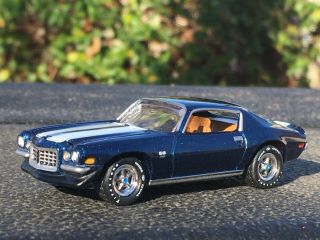 Johnny Lightning 1971 Chevrolet Camaro Ss 396 1:64 Diecast With Rubber Tires