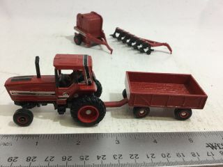 Vintage Diecast Tractor Ertl International Harvester 5088 & Trailer Wagon 1:64