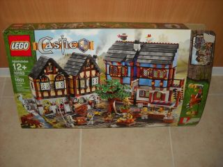 Lego Castle 10193 - Medieval Market Village