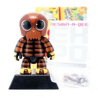 Toy2r 2.  5 " Key Chain Qee Elke Dossier Wasp Toyer Design - A - Qee Expo Kidrobot Art