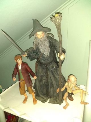 Neca Lord Of The Rings Gandalf Bilbo And Gollum 1/4 Scale Figures