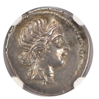 Julius Caesar,  D.  44 Bc Denarius (3.  82g) Obv.  Venus Ngc Ch Xf 5/5 3/5