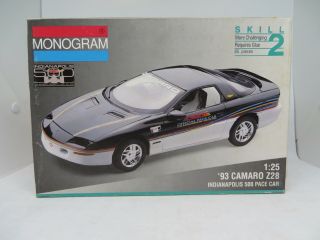 Monogram 1993 Camaro Z28 Indy 500 Pace Car 1/25 Scale Plastic Model Kit