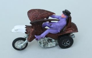 Hot Wheels Redline Rrrumblers Bold Eagle Chopper With Purple Top Hat Rider