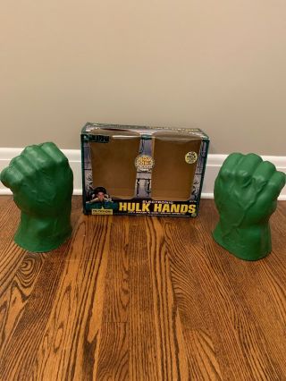 Electronic Hulk Hands Smash 