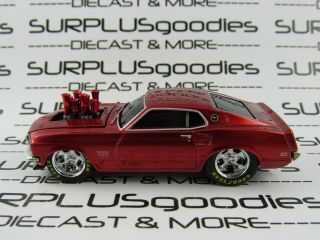 M2 Machines 1:64 Loose Collectible Red 1969 Ford Mustang Boss 429 Diorama Car