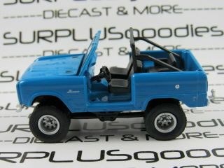 Greenlight 1:64 Loose Collectible Blue 1967 Ford Bronco Topless Diorama Car