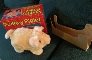 Vintage 1983 PUDGEY THE PIGLET / Walking,  Oinking,  Wagging Baby Pig 2