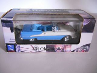Ray - 1/43 Scale - 1955 Oldsmobile 88 - 2004 - Blue/white