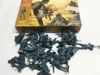 Airfix German Infantry Soldiers 1/32 Scale