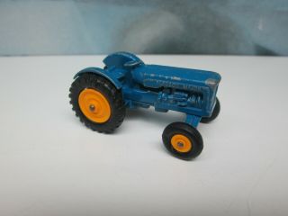 Matchbox/ Lesney 72a Fordson Major tractor Blue / YELLOW Hubs Front and Rear Box 2