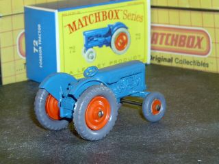 Matchbox Lesney Fordson Tractor 72 a3 blue F&R GPT/OW SCUNL EXC & crafted box 2