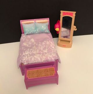 Fisher Price Loving Family Dollhouse Purple Bed Quilt Chest Mirror Hat Furniture