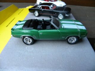 1969 Chevy Camaro Ss Convertible 2004 Johnny Lightning Pony Power 1:64
