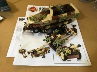Sdkfz 251 Ausf D,  Pak 40 With Ambush Camo Brickmania® Custom Lego® Building Kit
