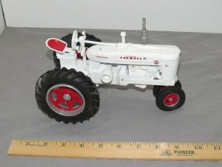 Vintage Ih Mccormick Farmall M Demonstrator Tractor 2002 100th 1:16 Internationa