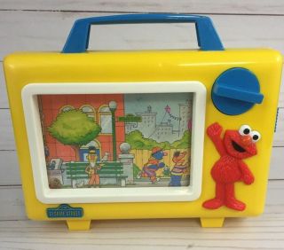 Vintage Tyco Sesame Street Elmo Musical Scrolling Tv Wind Up Box Baby Preschool