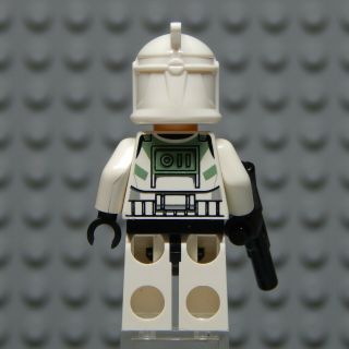 LEGO Star Wars Green Clone Trooper Horn Company Minifigure 7913 sw0298 2