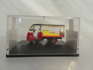Oxford Railway Scale Wales & Edwards Milk Float - Cooperative Scale 1:76 76we002