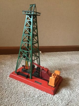 Lionel 455 Oil Derrick & Pumper.