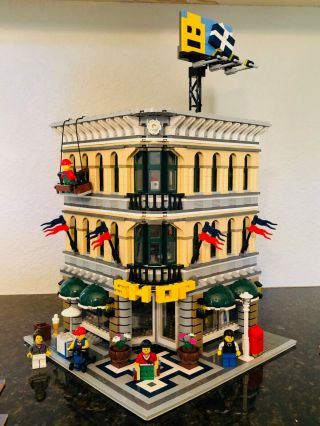 Lego Creator Grand Emporium (10211) 100 Complete W/ Box & Instructions Modular