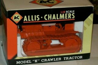 Speccast Allis Chalmers 1:16 Scale Model K Crawler Tractor With Metal Tracks.