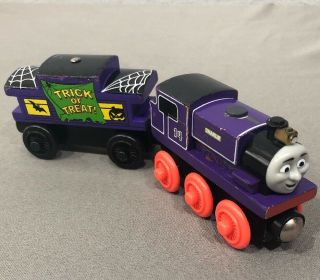 Thomas & Friends Wooden Train Charlie W/ Trick Or Treat Halloween Caboose