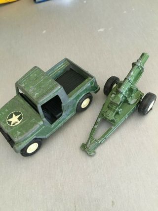 Tootsietoy Green Jeep Jeepster And Howitzer