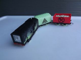 Fisher - Price Thomas And Friends Trackmaster Glow In The Dark Diesel Train
