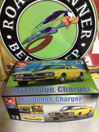 Amt Ertl 1971 Dodge Charger 1/25 Scale Model Kit (opened Box) 