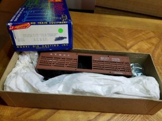 Ho Scale Train Kit W/box Roundhouse Old Timer Stock Car Cattle Car Atsf Santa Fe