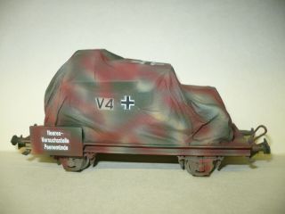 Ww2 Peenemünde - Ho Camouflaged Flat Car Carrying Covered Truck - Piko