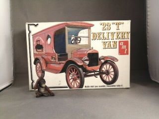 Amt 1/25 Scale 1923 Ford Model " T " Delivery Van Kit T400