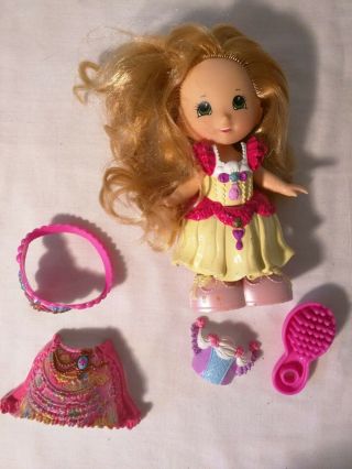 Fisher - Price Snap And Style Doll With Accessories Clothes Shoes