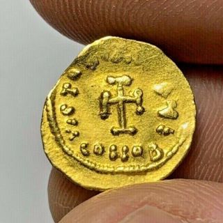 Byzantine Gold Coin Tremissis Constans Ii 641 - 668 1.  5gr 16.  1mm