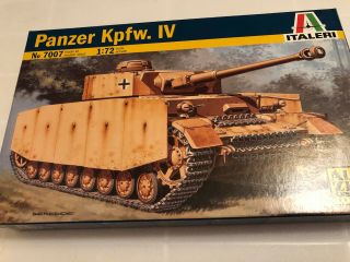Italeri 1/72 Ww Ii German Panzer Kpfw Iv Tank Model Kit 7007 Open Box Complete