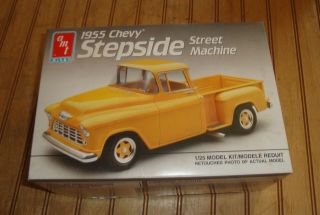 1955 Chevy Stepside Truck Amt 1:25 6004 Model Kit Parts With Resin Bed