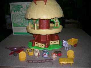 Vintage 1984 Kenner Preschool Star Wars Ewok Family Tree Hut W/box Toy