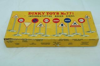 Dinky Toys No 771 International Road Signs - Meccano - England - Box -