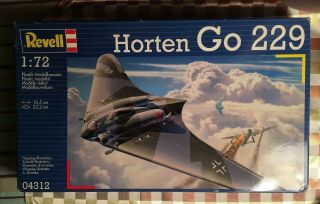 Horton Go 229 - Revell 1/72 Revell Unassembled Aircraftnkt 04312 -