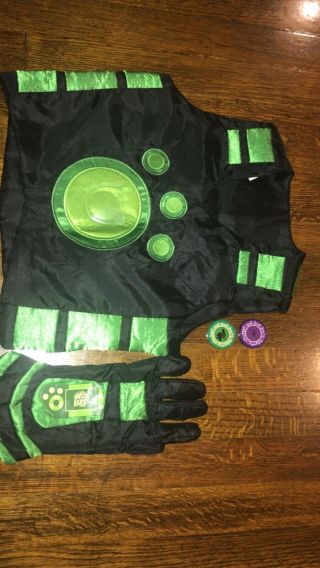 Wild Kratts Creature Power Suits,  Martin And Chris (missing One Glove)