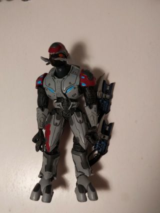 Mcfarlane Halo 3 Series 8 Silver Ascetic Elite Action Figure With Weapons