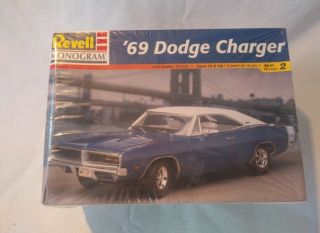 Revell Monogram 69 Dodge Charger 85 - 2546 Scale 1:25 Open Box No Decals Junkyard