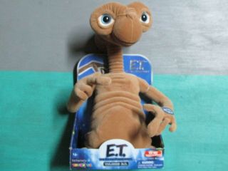 2001 Talking E.  T.  Extra Terrestrial Toys R Us Exclusive Et Universal Picture