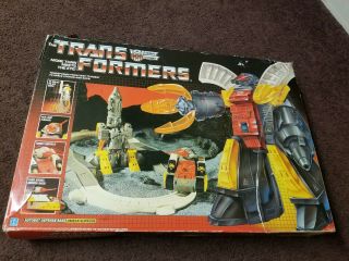 Transformer 1985 Not Complete Autobot Defense Base Omega Supreme