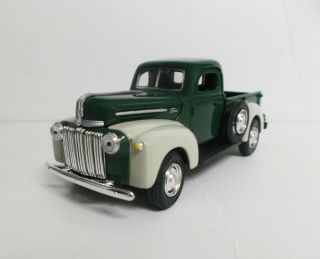 1:43 Gearbox 1942 Ford Pickup Rubber Tires