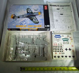 Vintage Hobby Craft 1522 Bf109g - 10/ 1:48 - Factory Parts W/ Box