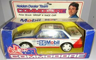 Peter Brock Alan Moffat 1986 Holden Vk Commodore Ss 05 1:24 Scale Made For Hdt