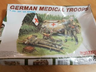 Dragon 1/35 Scale German Medical Troops - Still